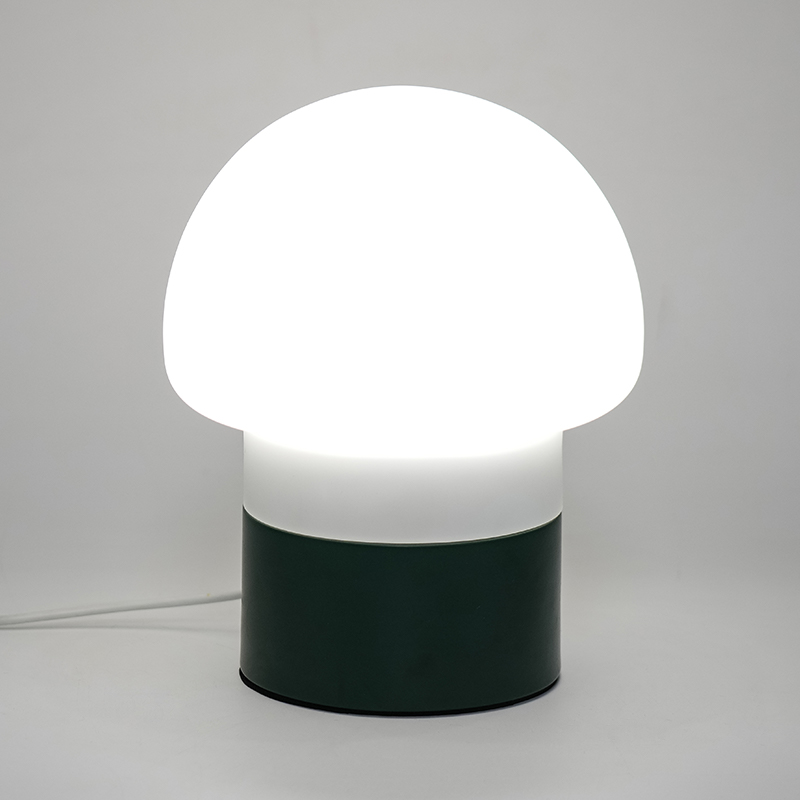 LED -sienpöytävalaisin
