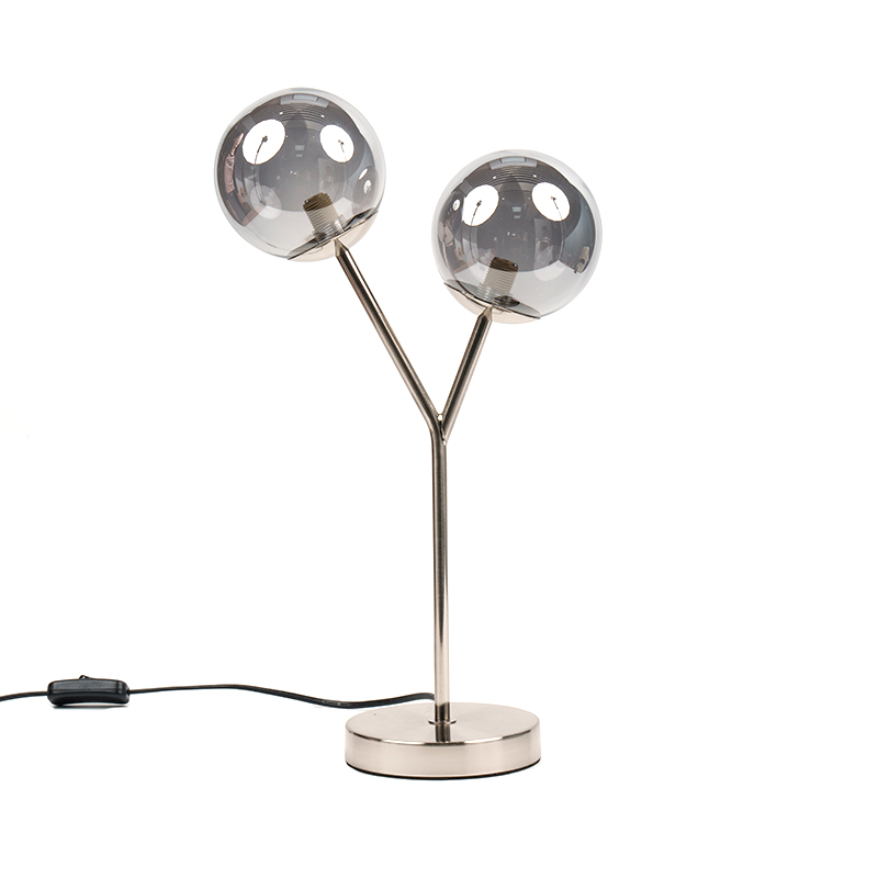 Kaksipäinen pallomainen lasipöytävalaisin