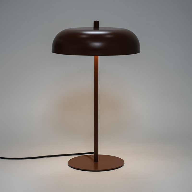 LED -vintage -metallipöytävalaisin