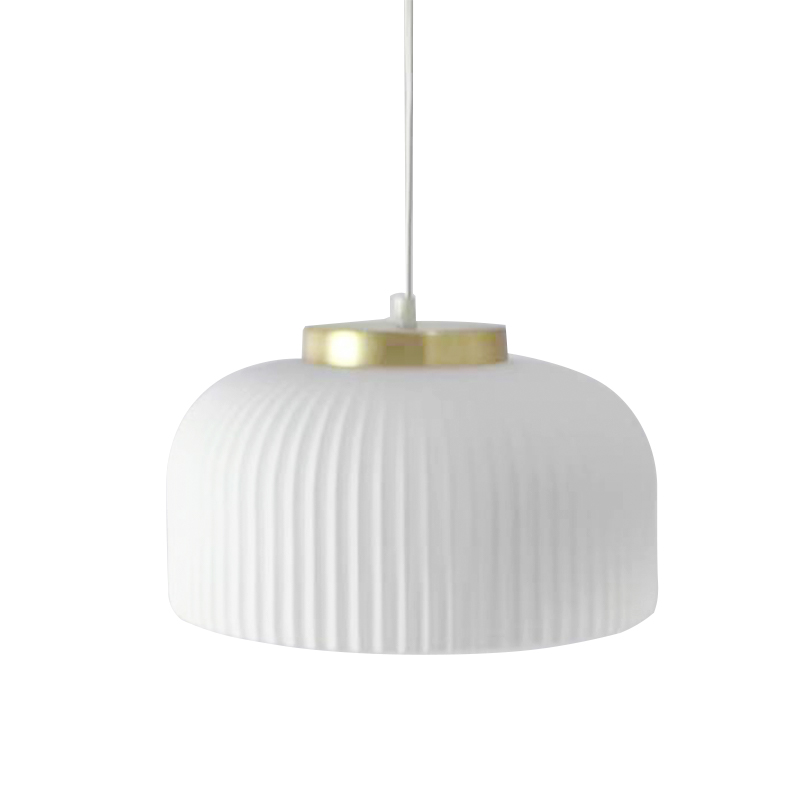 Rypistynyt yksinkertainen lasikruunu